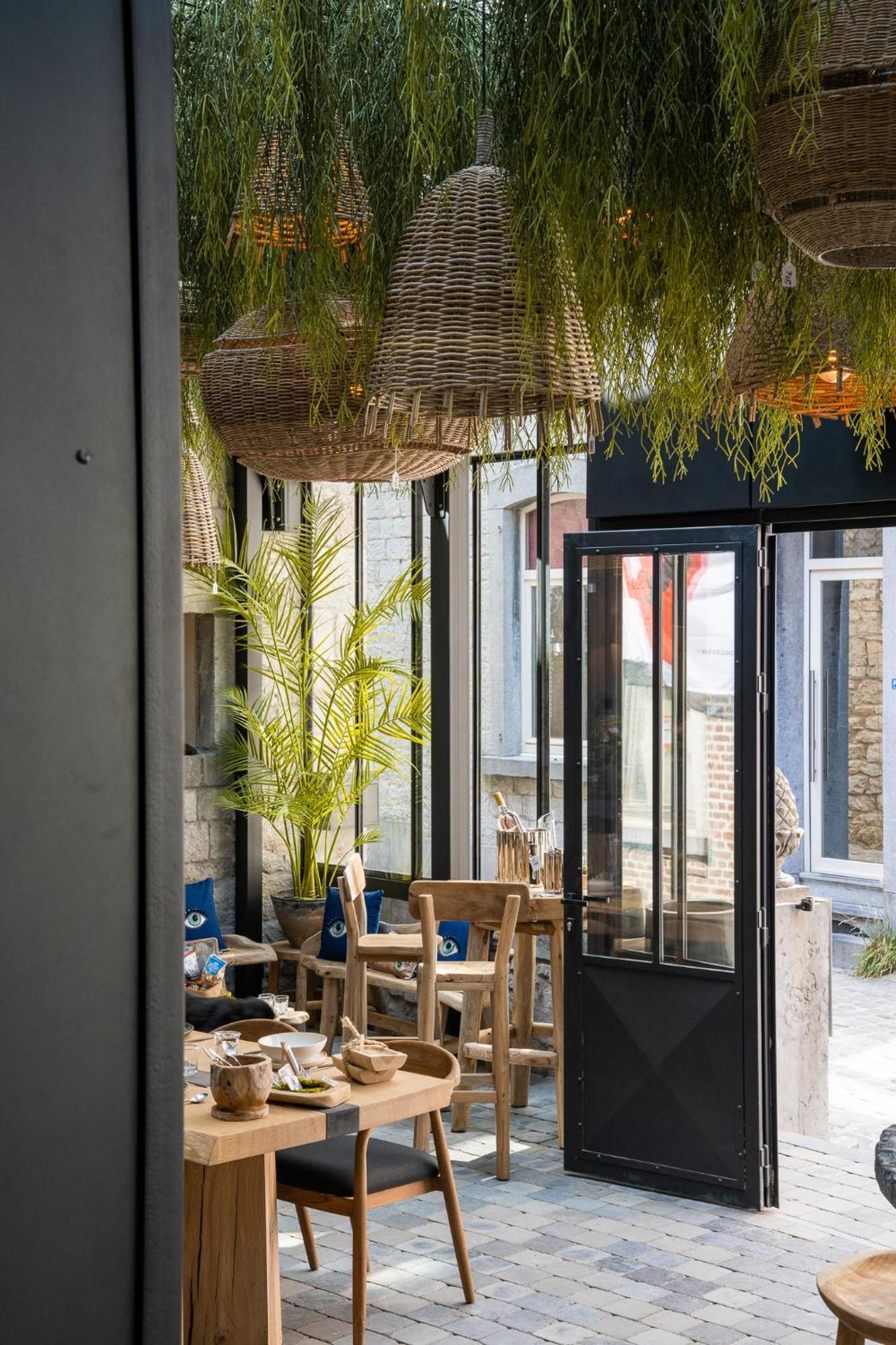 Hotel Lea - Maison Caerdinael Дюрби Екстериор снимка
